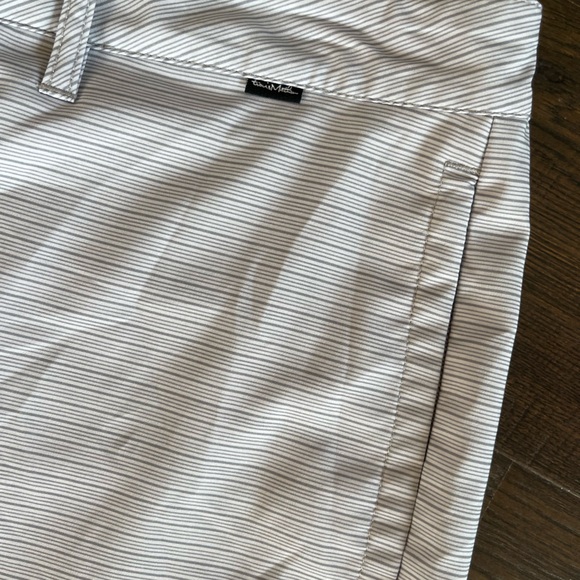TRAVIS MATHEW Horizontal Stripe Lightweight‎ 10" Performance Grey Golf Shorts 34 - Picture 5 of 10